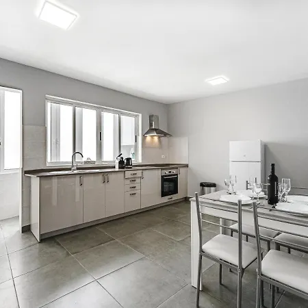 Cascabela * لوس رياليخوس